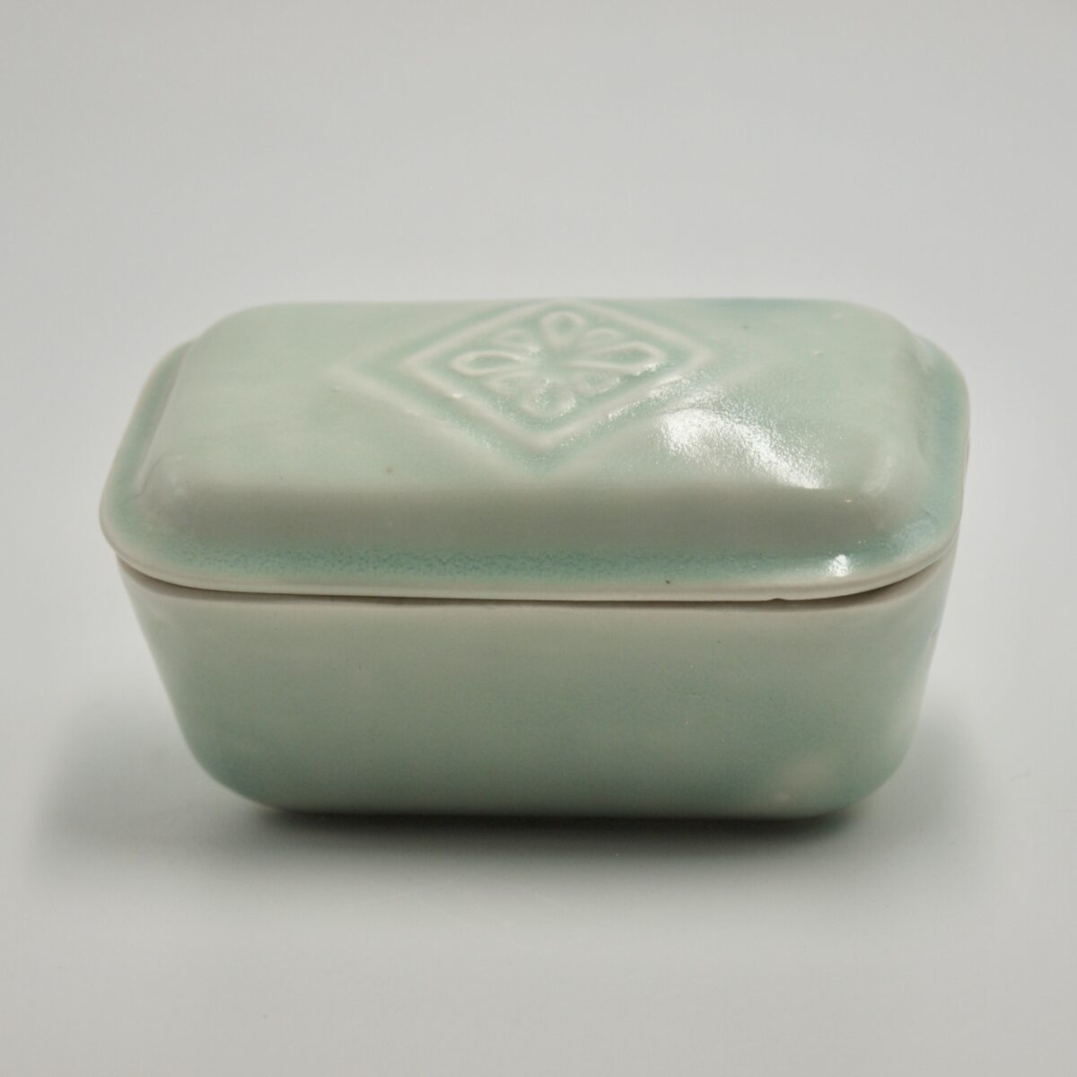 Butter Dish rosette Pattern