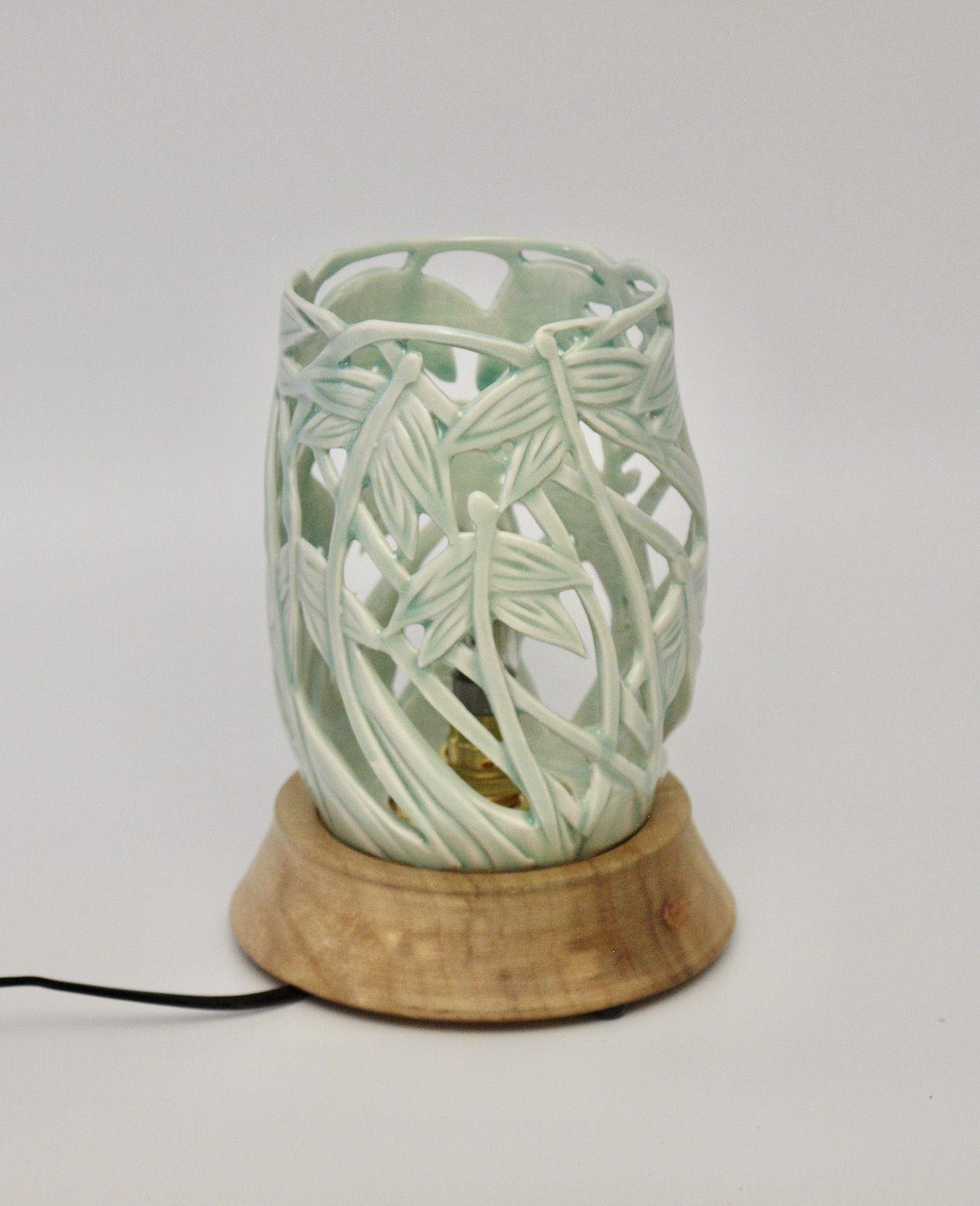 Dragonfly table lamp